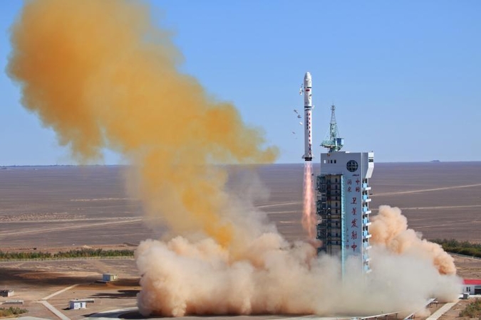 Kinijos raketa iškėlė į orbitą Venesuelos palydovą