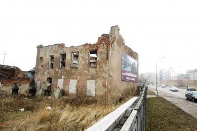 Apleistų pastatų savininkus drausmins darbo grupė