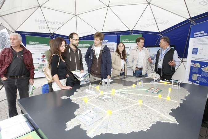 Klaipėdiečiams pristatė Visagino atominės elektrinės projektą
