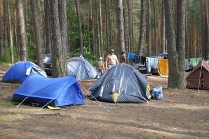 Sąskrydžius rengiančios partijos priverstos taupyti 