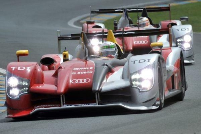 Le Mane – trigubas „Audi“ triumfas