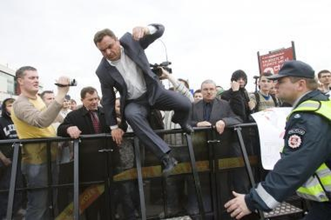 K.Uokos ir P.Gražulio byla teisme savo eilės gali laukti metus