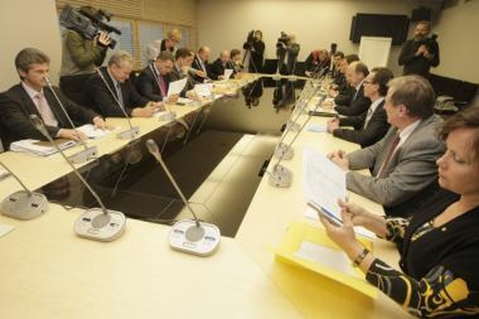 Dėl Vyriausybės programos dar nesusitarė