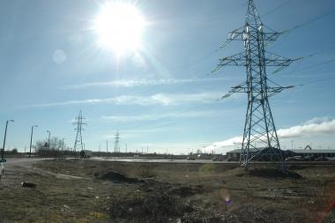 Elektrą planuojama branginti 3 centais