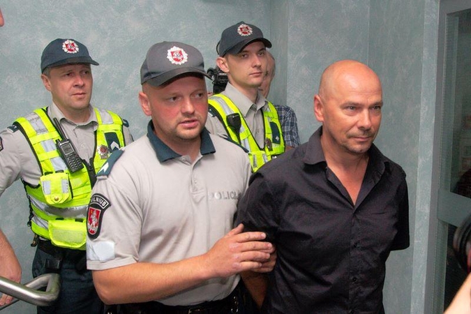 Banką susprogdinti grasinusio vilniečio byla perduota teismui