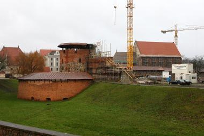 Nuo Kauno pilies nukelta kepurė, atstatymo darbai baigsis vasarą