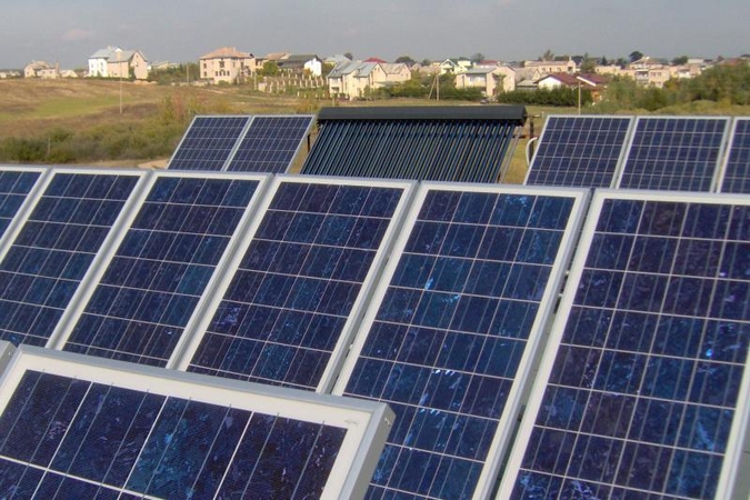 Verslininkai ėmė skolintis saulės elektrinėms 