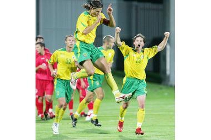 Lietuvos futbolo rinktinė prarado dar dvi pozicijas