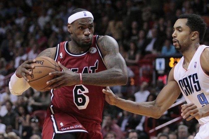 L. Jamesas atakavo 93 proc. taiklumu, „Heat“ šventė sunkią pergalę