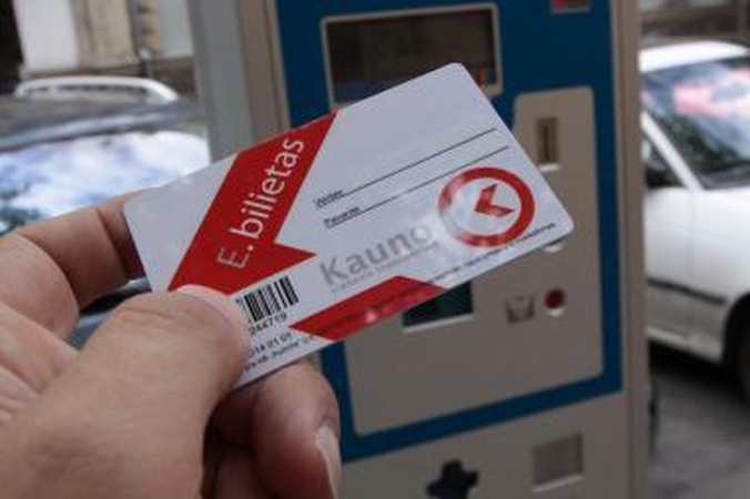 Elektroniniu bilietu Kaune bus galima sumokėti ir už bendrakeleivį (papildyta)