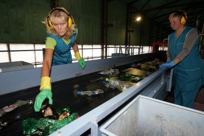 Lentvaryje jau veikia PET taros perdirbimo gamykla