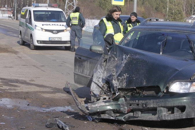 Per savaitę keliuose sužeisti 39 žmonės, žuvusiųjų nėra
