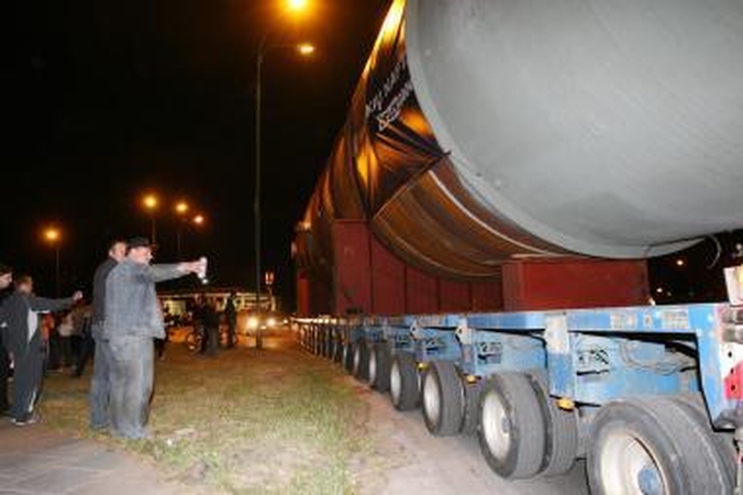 Didžiulės turbinos į Elektrėnus keliaus per Kauną