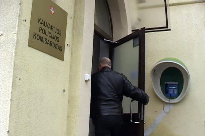 Į korupcijos skandalą įklimpęs Marijampoles policijos viršininko pavaduotojas neteko posto