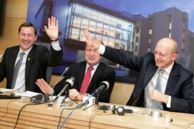 A.Valinsko ir A.Zuoko partijos glaudžiasi viena prie kitos