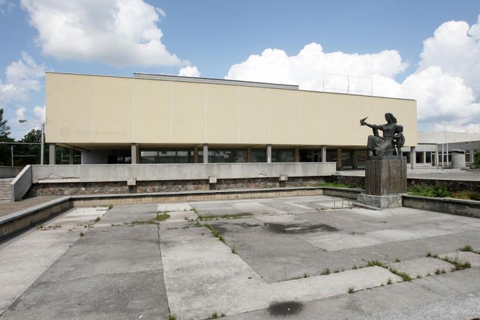 "Girstučio" rekonstrukcijai statybininkai valdžios prašo papildomo milijono 