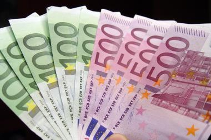 Pasvalyje - netikra 100 eurų kupiūra