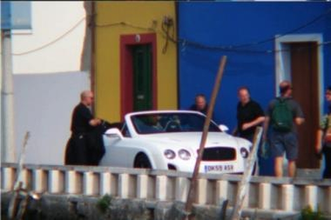 Kabrioletas, pasiekiantis 325 km/val. greitį