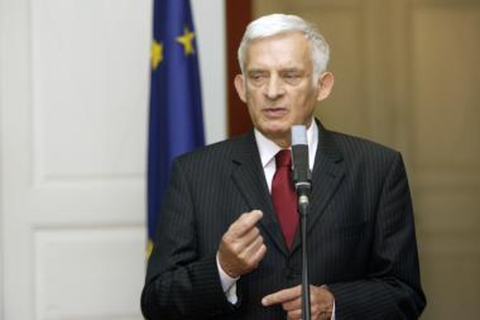 EP vadovas spaudžia Lietuvą taisyti gėjus papiktinusį įstatymą