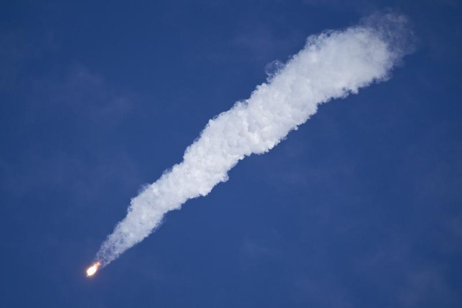 Rusijos raketa iškėlė į orbitą kapsulę su trijų žmonių įgula
