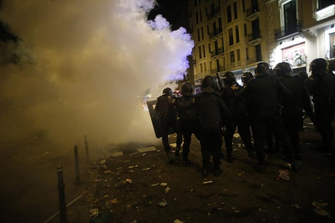 Ispanų protestuotojai susirėmė su policija