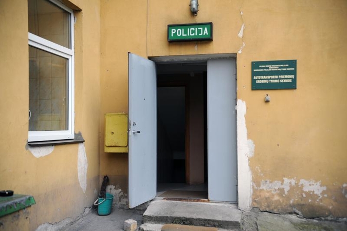 Jei sustabdė policininkas, neišsigąskite – padėsite tirti nusikaltimą