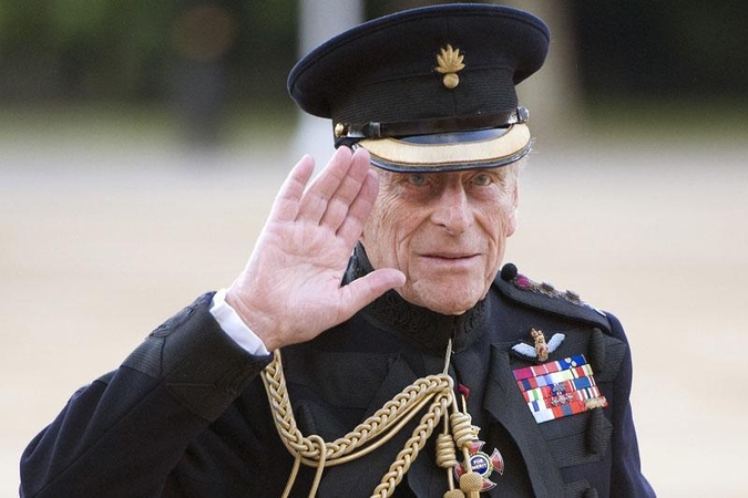 Britanijos karalienės vyras princas Philipas paliko ligoninę