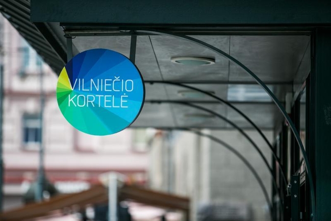 Eilės prie viešojo transporto bilietų netirpo ir šeštadienį