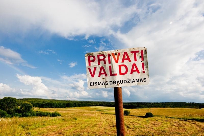 Sostinėje dirvonuojančios žemės savininkus baus mokesčiais