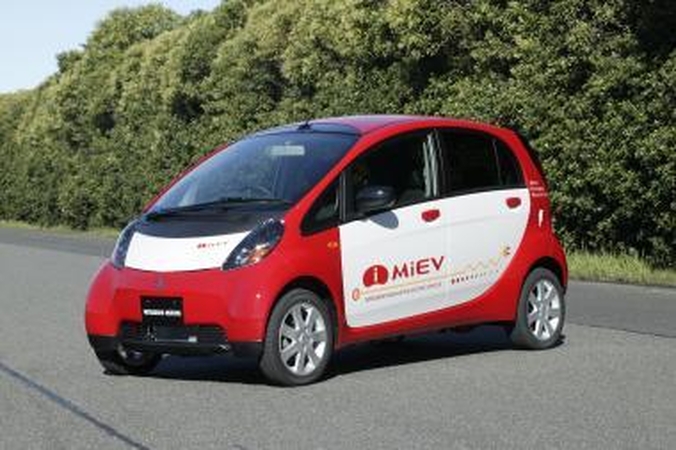 „Mitsubishi i MiEV" siekia „žaliausio" automobilio titulo