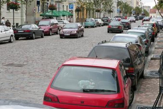 Verslininkai reikalauja nemokamos valandos