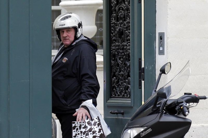 V. Putinas pasiūlė G. Depardieu tapti Rusijos piliečiu