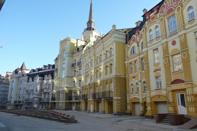 Laisvės alėjos stiklainio priešingybė – Kijevo lėlių miestelis