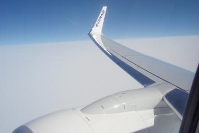 Los Andželo oro uoste paskelbtas pavojus dėl Tailando lėktuve rasto pranešimo apie bombą (papildyta)