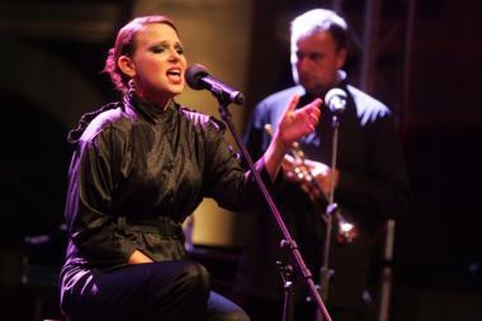 Jazzu pasirašė kontraktą su švedų kompanija