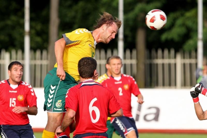 Lietuvos futbolininkai sutriuškino armėnus