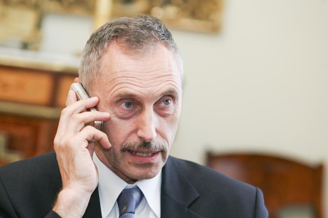 A.Sekmokas ramiai vertina „Gazprom“ kreipimąsi į arbitražą (papildyta)