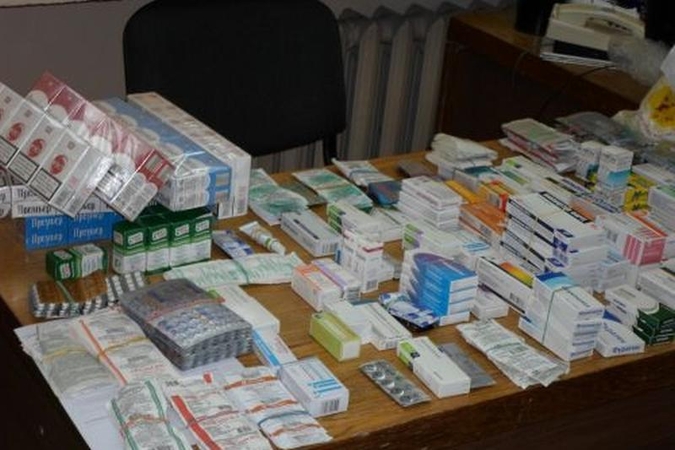 Tyrimas: kontrabandinių prekių pernai pirko kas trečias gyventojas