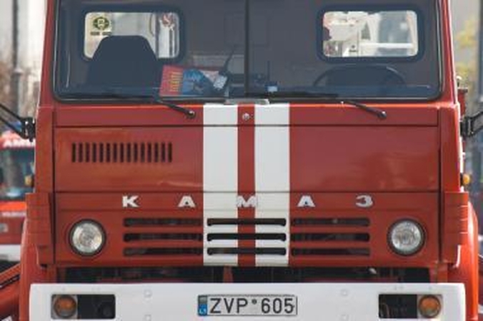 Šilutės r. sodybos šeimininkas padegė daržinę