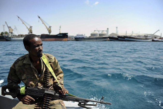 ES jūrų pajėgų aviacija smogė Somalio piratų taikiniams sausumoje 