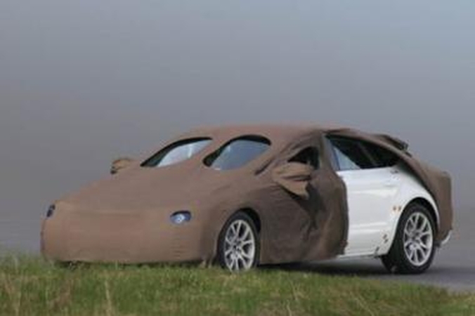 „Audi" pradėjo „A5 Sportback" bandymus