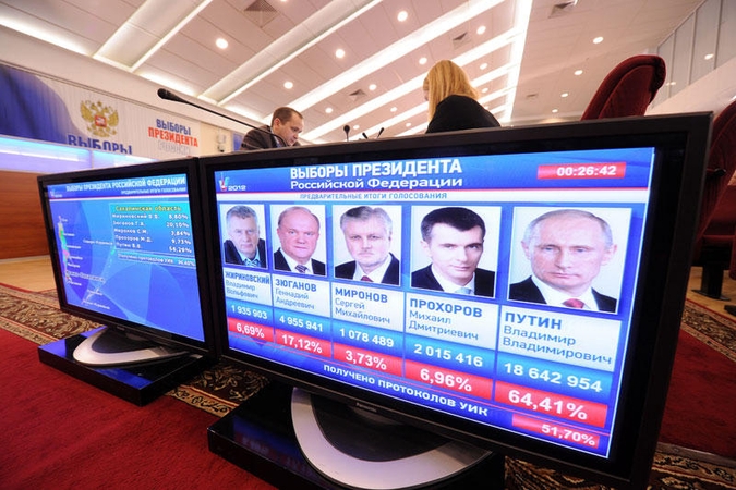 V.Putinas triuškinamai laimėjo prezidento rinkimus Rusijoje