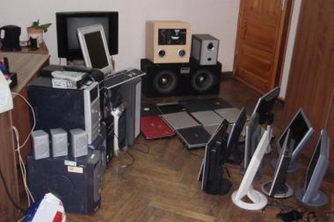 Policijos ieškomas vyras įkliuvo su vogtais daiktais