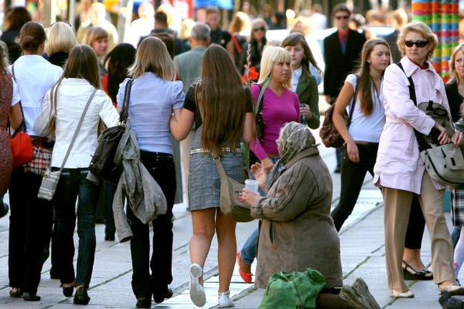 Skatikas elgetai gali kainuoti baudą savivaldybei