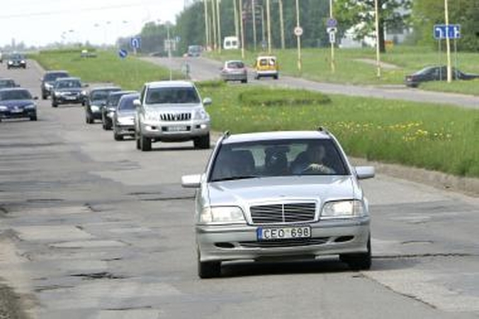 Ar šviesos dieną gelbsti gyvybes?