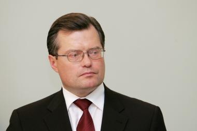 Ministras: gydymo įstaigos piktnaudžiauja