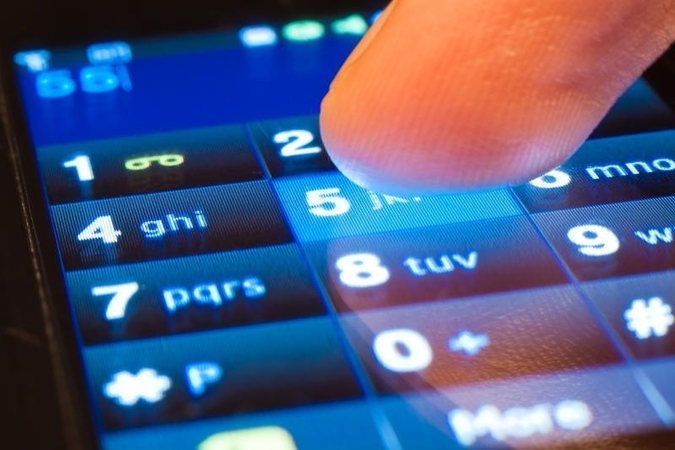 Švedijos teismui lietuvis liudijo telefonu  