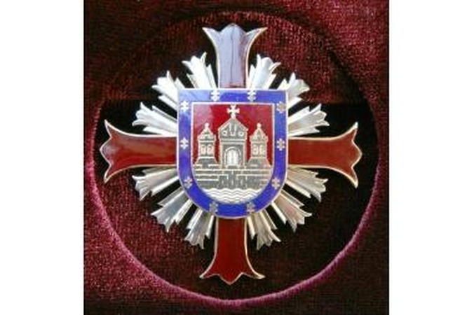 Uosto atstovams – garbės ženklai