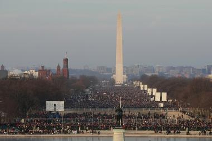 Minios laukia B.Obamos