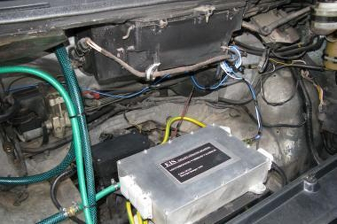 Automobilių neužvedė keturis kartus daugiau vairuotojų 